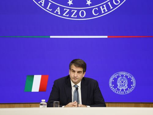 Pnrr, ai "gufi" non resta che emigrare