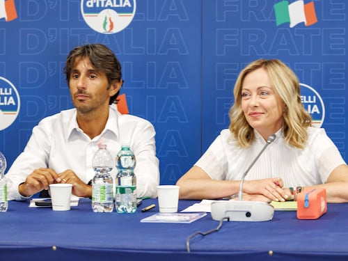 Fratelli d'Italia rilancia lo "Stabilicum": ecco la legge elettorale che blinda il governo e cancella gli inciuci