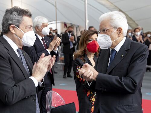 Augusto Minzolini lancia in pista i nomi per il Quirinale: i piani di Mattarella e Draghi e le carte segrete