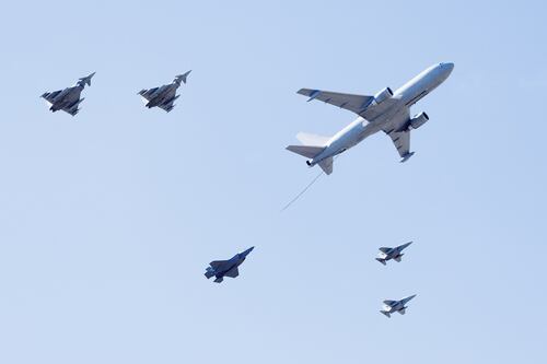 Volo perde il contatto radio, cosa fanno i caccia dell'aeronautica militare