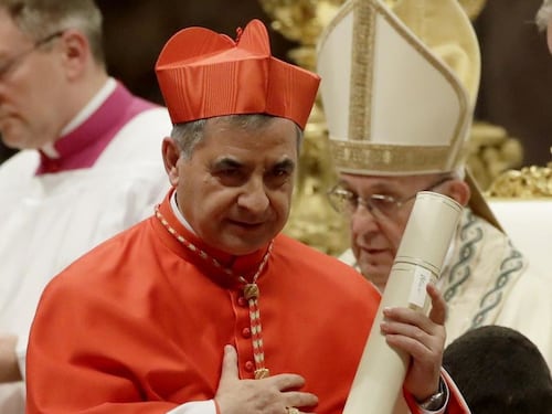 Cardinale Becciu, l'intervista esclusiva: "Striano e i corvi vaticani? Qualcuno ha usato il Papa. Ora Cantone mi ascolti"