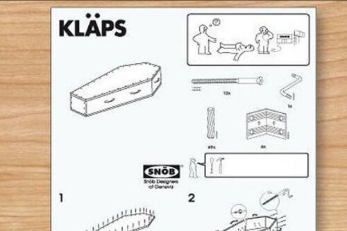 Morto il fondatore di Ikea. L'humor nero della rete per Ingvar Kamprad tra bare da montare e brugole a mezz'asta