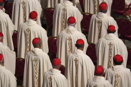 Conclave, le modalità di voto: ecco come si elegge il Papa. Tutti i passaggi
