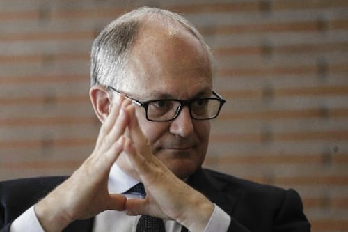 Roberto Gualtieri perde il braccio destro, parte la caccia al successore di Albino Ruberti