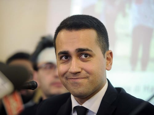 Di Maio fa la doppia morale sulle Camere