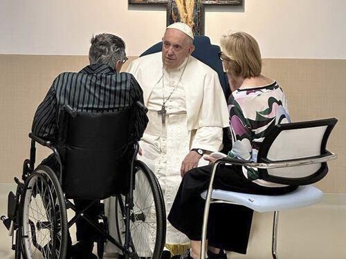 Papa Francesco sta meglio: fissate le dimissioni dal Gemelli