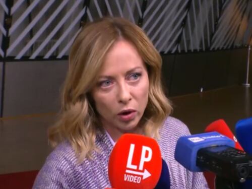 Fanpage, Meloni è netta con "antisemiti e nostalgici". Poi tuona: "Metodo da regime"
