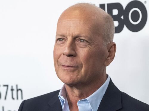 Bruce Willis e la demenza, cos'è la malattia della star di Hollywood