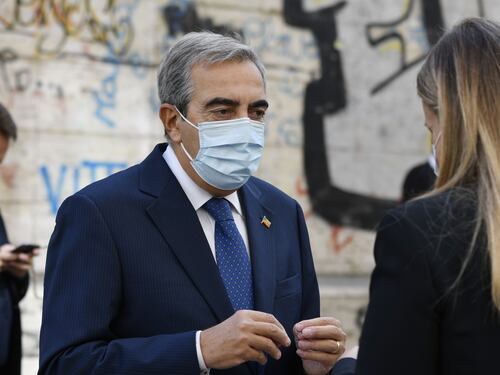 Gasparri distrugge Conte: "Nemico degli italiani, da avvocato ha difeso solo il suocero"