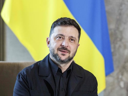 Esercito forte, più intelligence Usa e truppe europee: il nuovo piano per Kiev