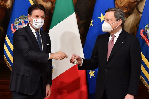 Telefonata di fuoco tra Mario Draghi e Giuseppe Conte. Il retroscena sui servizi segreti: "Colpo basso, non dovevi farlo"