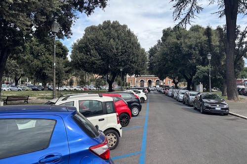 Parcheggi, a San Lorenzo il gioco delle tre carte del Comune