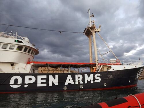 Nave Open Arms con 50 migranti. Salvini: si scordino di arrivare in un porto italiano