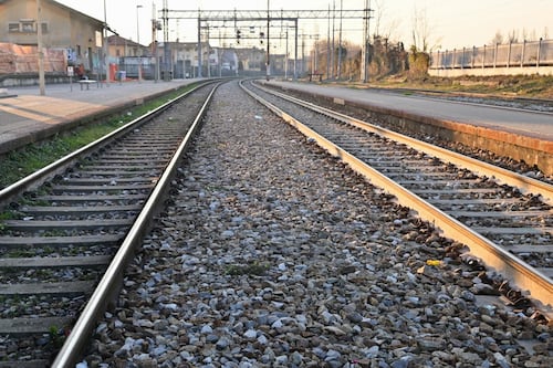 Veneto, ombra del sabotaggio ai treni: catena sulla linea. Il Mit: "Preoccupante"
