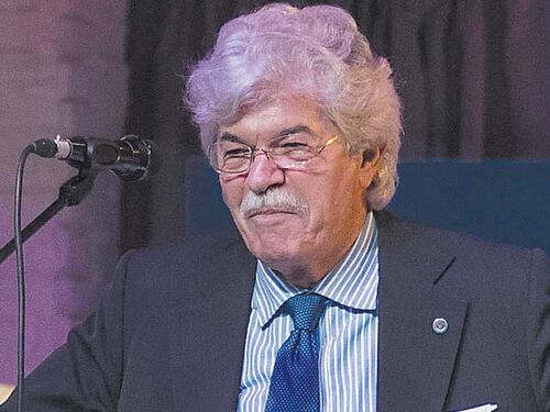 Con l'ex senatore adesso sono proprio "Razzi" vostri