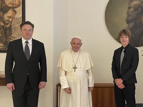 Un Papa Francesco a 5G per il Giubileo 2025: si punta a digitalizzare la Chiesa