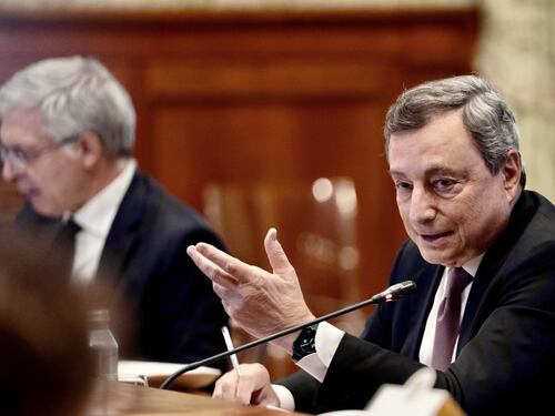 Lo sconticino Irpef di Draghi: sette miliardi buttati dalla finestra