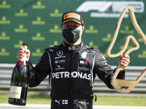 La Mercedes di Bottas vince in Austria. Hamilton penalizzato fa gioire Leclerc