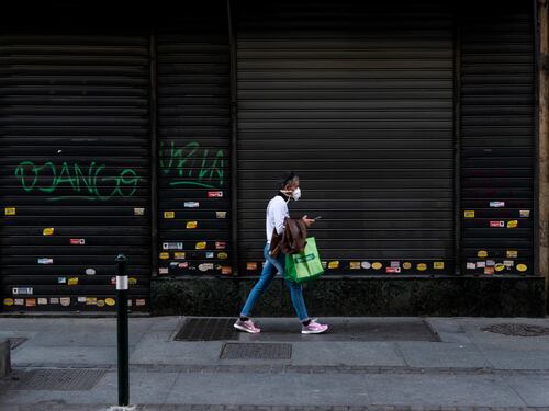 Arriva il decreto: ecco le aziende che possono lavorare