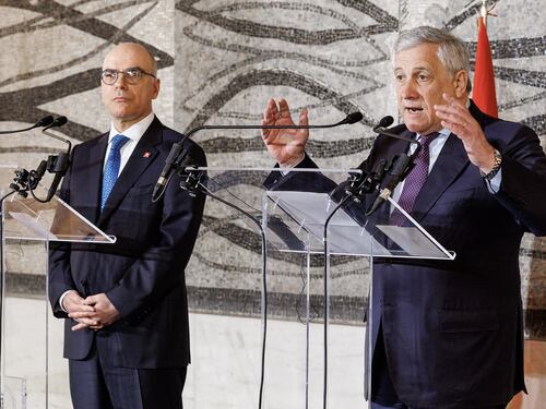 Emergenza migranti, Tajani annuncia l'asse Italia-Tunisia contro i trafficanti