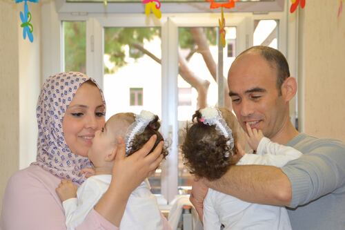 Dieci ore sotto ai ferri: gemelline siamesi separate al Bambino Gesù