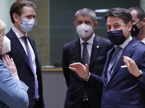 L'Italia di Giuseppi è sempre più isolata. E il Quirinale perde la pazienza