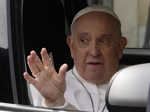 Papa Francesco, intervento terminato. Come sta il Pontefice