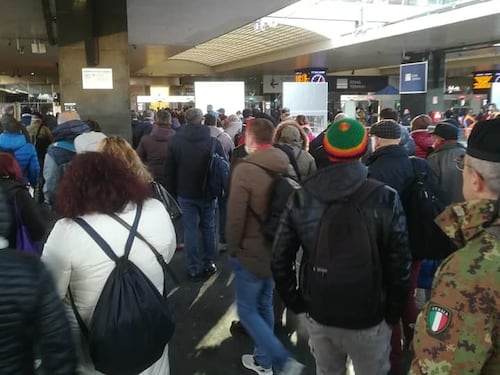 Roma-Termini, come sardine sui treni: quanto rischiano i pendolari