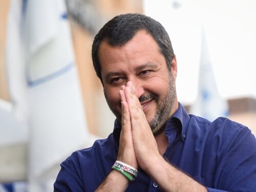Salvini ora accelera: flat tax subito. Riduzione di tasse per 30 miliardi