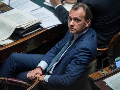 Quelli che fanno gli eroi con i vitalizi degli altri