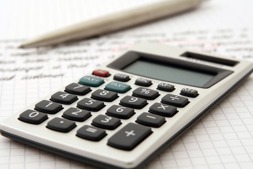 Evasione fiscale totale da 83,6 miliardi. Ma sprechi e sperperi sono più impressionanti