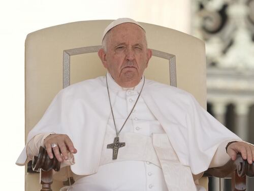 Papa Francesco ricoverato al Policlinico Gemelli di Roma per una laparotomia