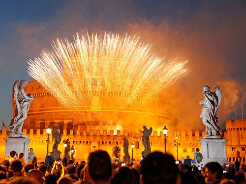 A Capodanno botti vietati. Tranne che per la Raggi