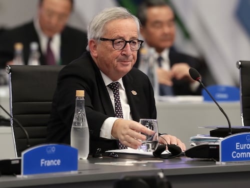 Conte a Juncker: deficit al 2,04% ma non rinunciamo a niente