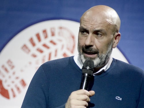 Il sindaco di Amatrice Pirozzi indagato per omicidio colposo
