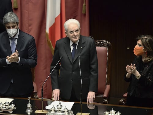 Sergio Mattarella ha messo ko tutta la politica, inaugurando un semipresidenzialismo di fatto