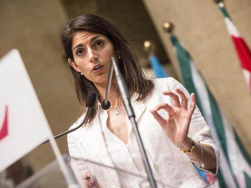 Caso Marra, mentì all'anticorruzione: Virginia Raggi a rischio processo per falso