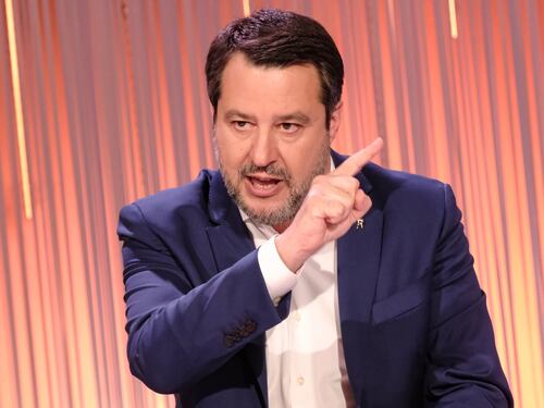 L’intervista a Salvini: “Una nuova Europa che non sia colonia cinese e islamica”