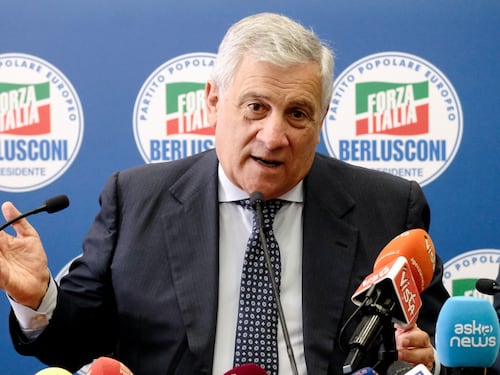Forza Italia, i turbamenti di Tajani. Bisignani: l’erede diverso del Cav con vista sul Quirinale