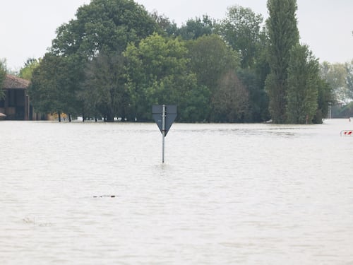 Alluvione Emilia-Romagna, governo contro la Regione: come ha speso mezzo miliardo in 10 anni?