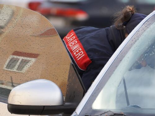 Salerno, propaganda neonazista e istruzioni per esplosivi. Misura cautelare per 25enne