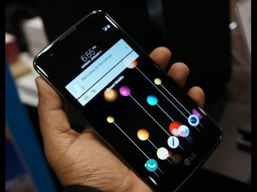 Zoom o grandangolo? Cellulari a misura di selfie