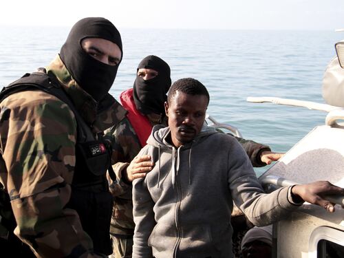 Migranti, allarme della Procura di Agrigento: “Quelli dei pirati i veri blocchi navali”