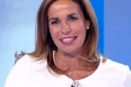 Disastro a "Domenica In". E Cristina Parodi colleziona una gaffe dopo l'altra
