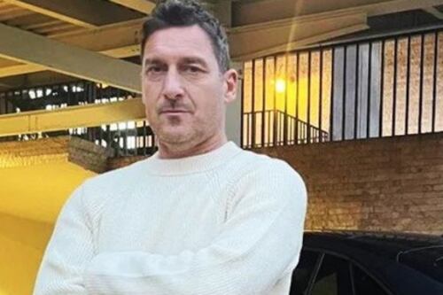 Totti, cos'è successo: la foto diventa un caso, delirio social