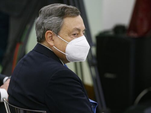 Mario Draghi ascolti i sindacati. Governare non è asfaltare