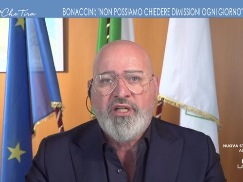 L'aria che tira, scivolone di Bonaccini sui migranti. E sbotta per la battuta sul Pd
