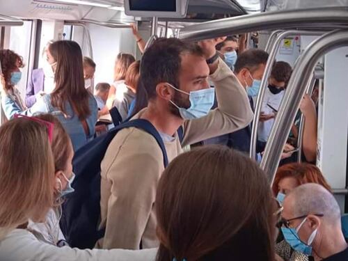 Caos Roma-Lido. monta la rabbia degli studenti. Stazioni chiuse, corse sospese e treni ridotti