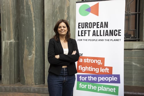 Ilaria Salis condannata a Milano: maxi-risarcimento da 300mila euro ai due ex assistenti licenziati