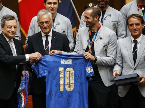 Superlega, la guerra di Mario Draghi alla Juve: il governo al fianco dell'Uefa nel processo